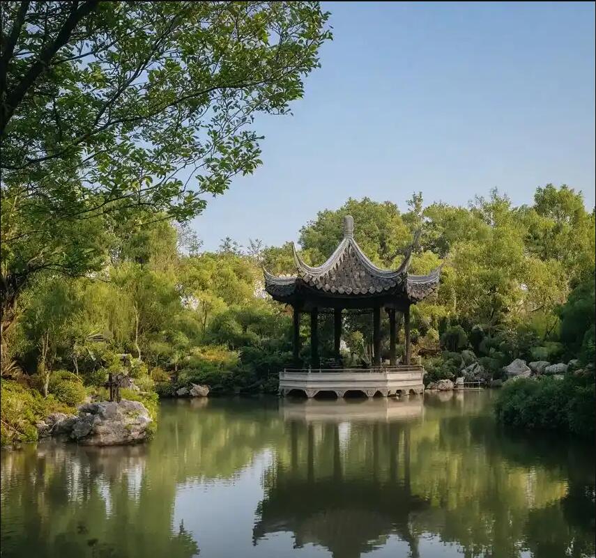 镇远县浮夸餐饮有限公司